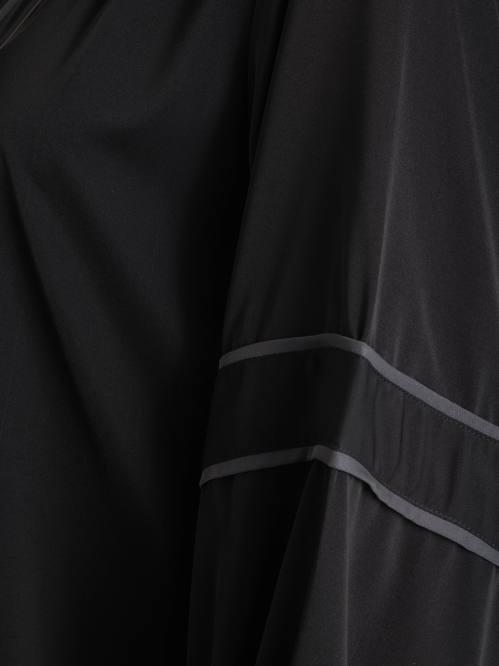 Onyx Tailored Abaya - Black