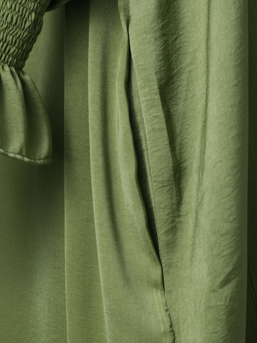 Washed Silk Jilbab - Moss Green
